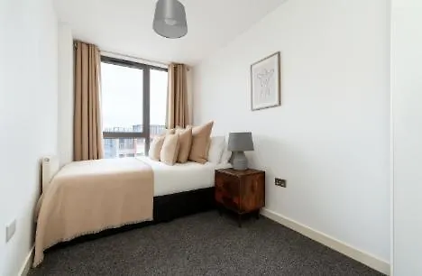 Apartment Fabulous Flat In Hester House London